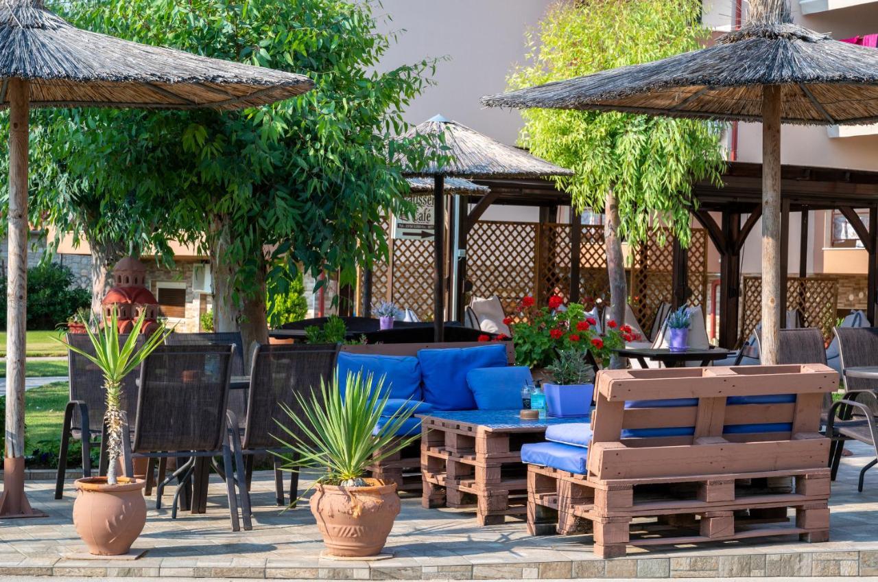 Castro Deluxe Apartment Торони Екстериор снимка