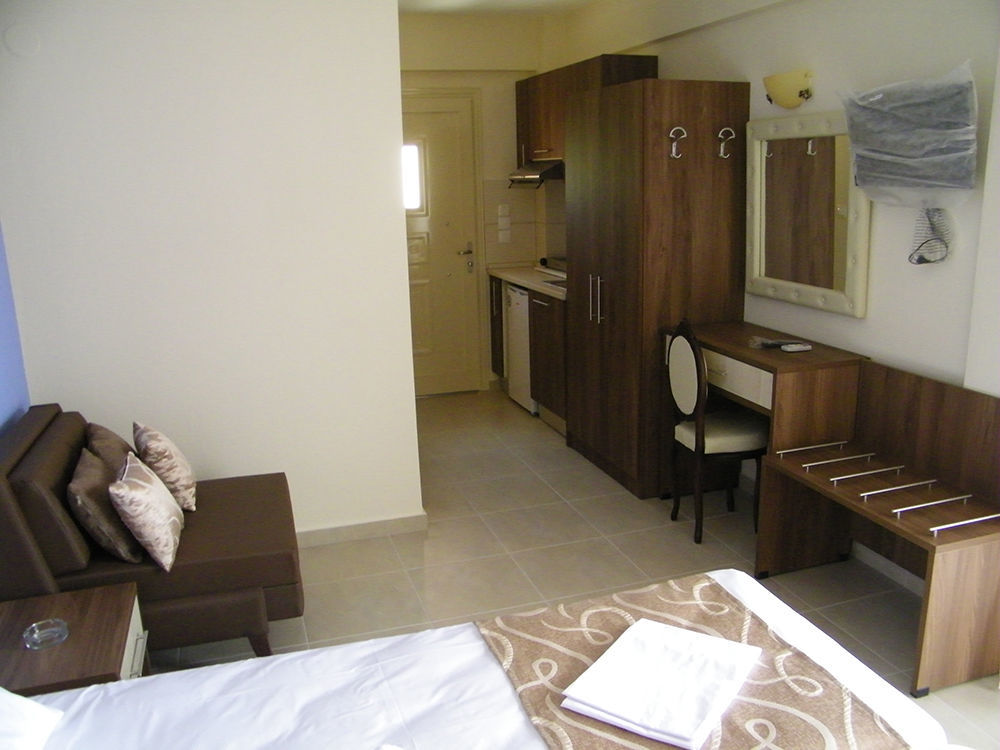 Castro Deluxe Apartment Торони Екстериор снимка
