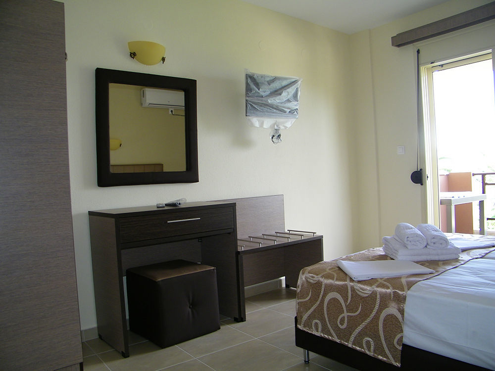 Castro Deluxe Apartment Торони Екстериор снимка