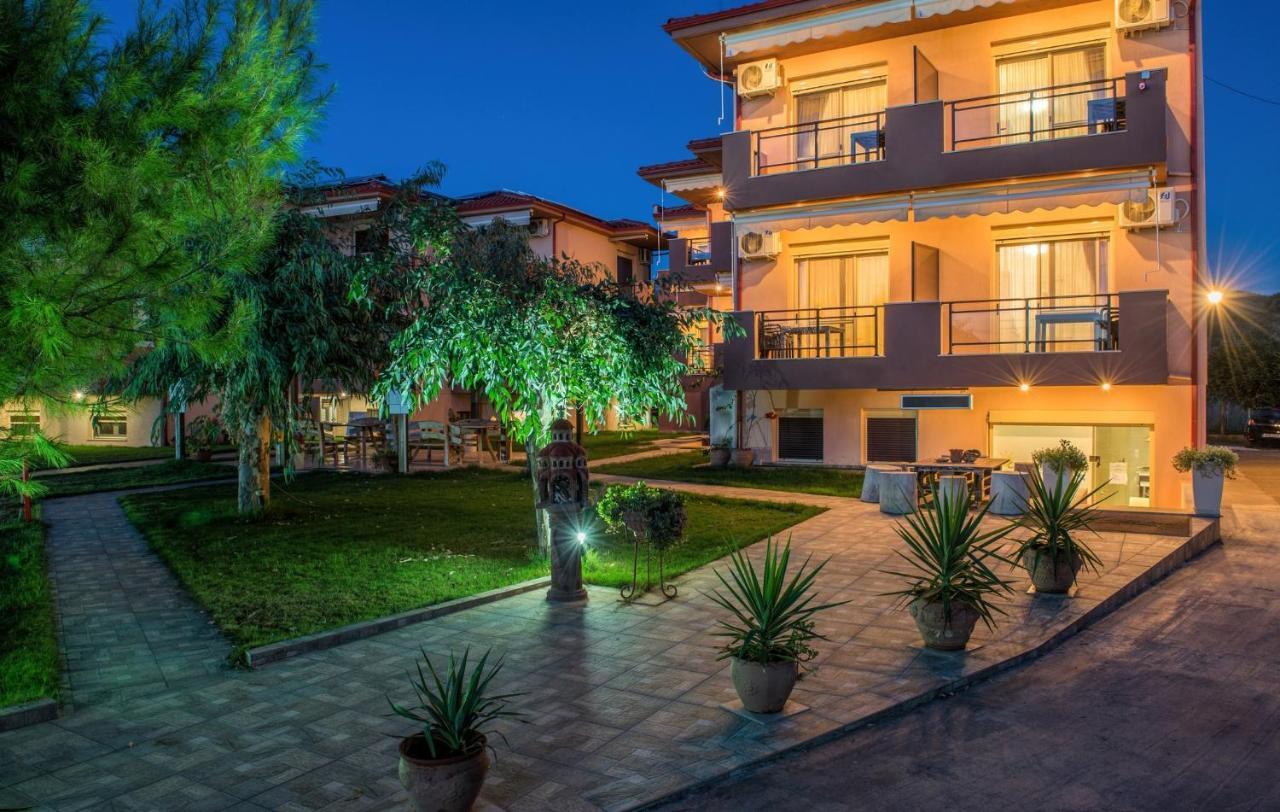 Castro Deluxe Apartment Торони Екстериор снимка